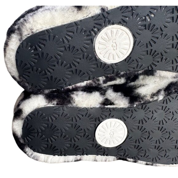 UGG Women's Size 7 Black & White Fluffy Oh Yeah Slippers With Elastic Strap - Picture 8 of 10
